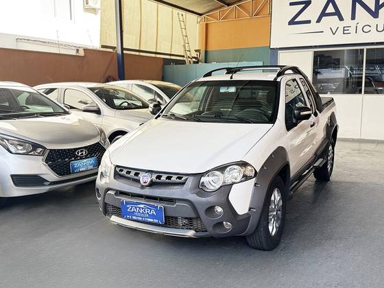 FIAT STRADA 1.8 MPI ADVENTURE CE 16V FLEX 2P MANUAL FIAT STRADA 1.8 MPI ADVENTURE CE 16V FLEX 2P MANUAL